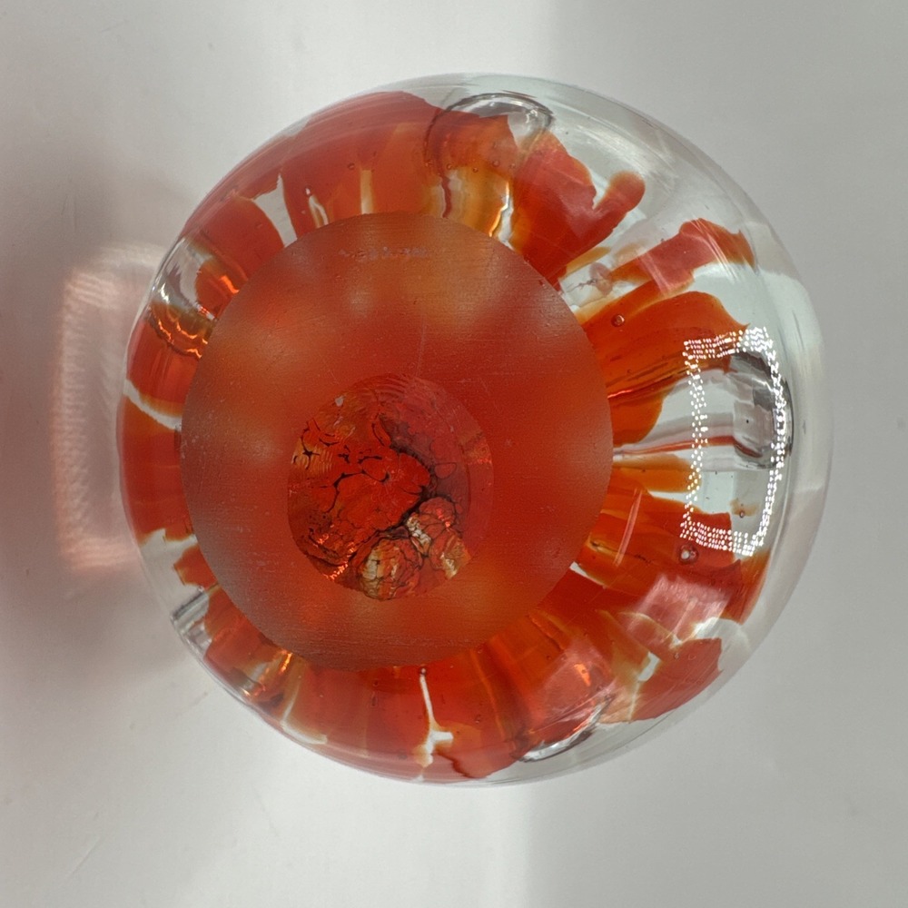 Paperweight Red White Design Floral Art Glass Style Vintage Controlled Bubble - Picture 5 of 6